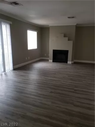 Photo #2: 2376831 Listing 