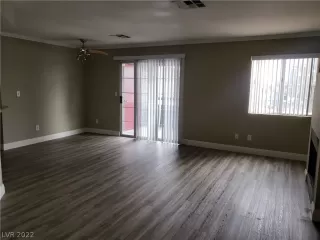 Photo #4: 2376831 Listing 