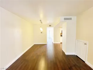 Photo #4: 2376835 Listing 