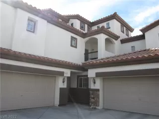 Photo #2: 2376840 Listing