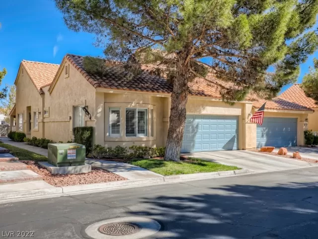 MLS: 2376857 Condo For Sale