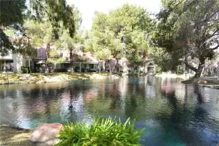 Photo #1: 2376902 Listing