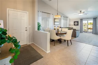 Photo #3: 2376903 Listing 