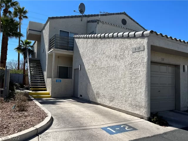 MLS: 2376905 Condo For Sale