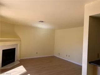 Photo #6: 2376905 Listing 