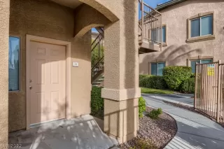 Photo #2: 2376917 Listing