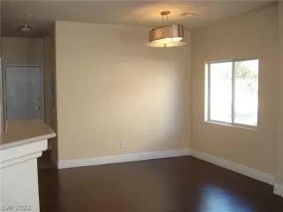 Photo #4: 2376929 Listing 