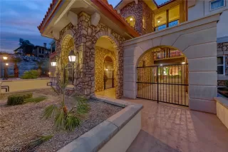 Photo #4: 2376937 Listing 