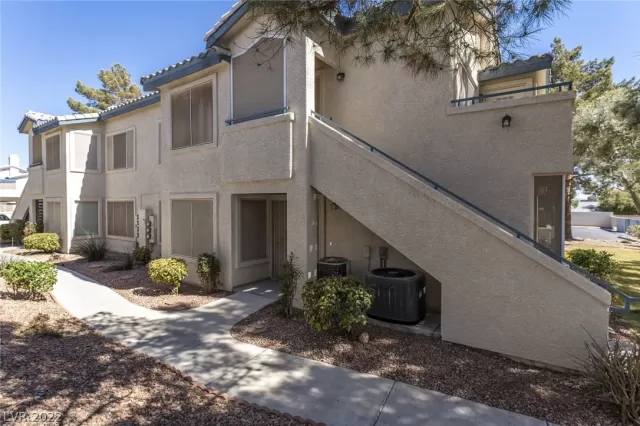 MLS: 2376938 Condo For Sale