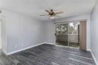 Photo #3: 2376938 Listing