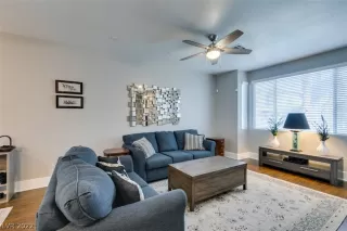 Photo #1: 2376943 Listing