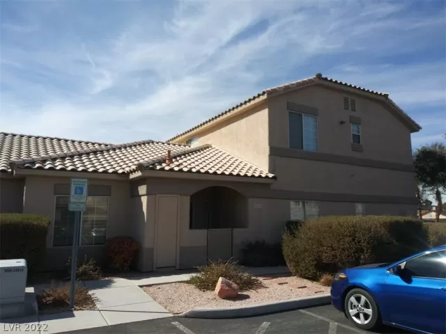 MLS: 2376999 Condo For Sale