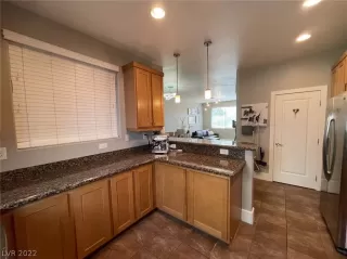 Photo #2: 2377046 Listing 