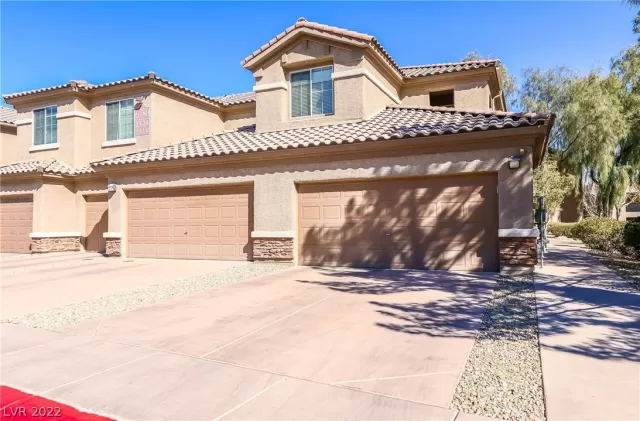 MLS: 2377048 Condo For Sale