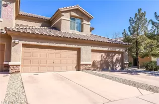 Photo #2: 2377048 Listing 