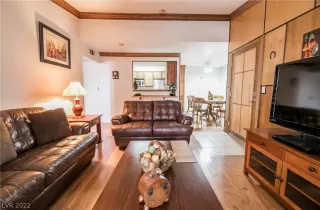 Photo #6: 2377052 Listing