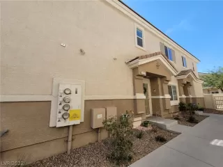 Photo #2: 2377056 Listing 