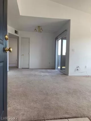 Photo #3: 2377088 Listing 