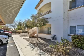 Photo #2: 2377093 Listing