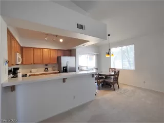 Photo #4: 2377095 Listing 