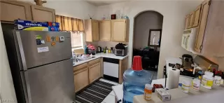 Photo #3: 2377119 Listing