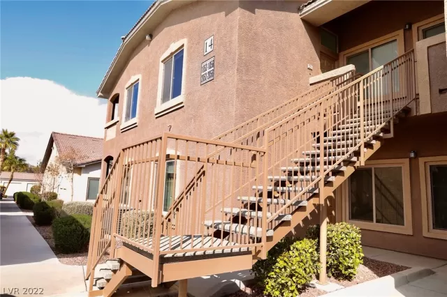 MLS: 2377146 Condo For Sale