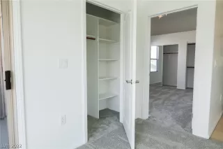 Photo #5: 2377146 Listing