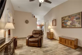 Photo #4: 2377150 Listing 