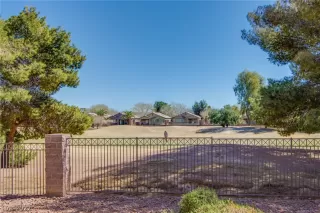 Photo #1: 2377202 Listing