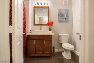 Photo #6: 2377216 Listing