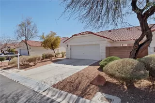 Photo #1: 2377248 Listing 