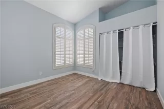 Photo #4: 2377248 Listing 