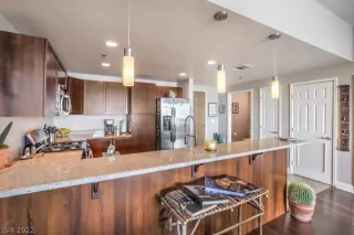 Photo #4: 2377250 Listing 