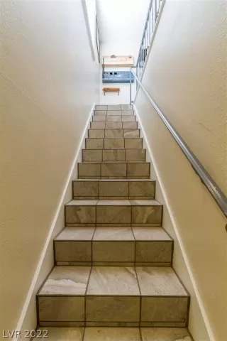 Photo #2: 2377283 Listing 