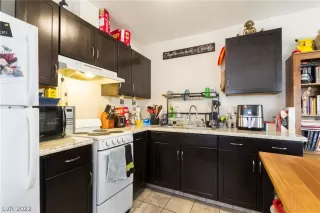 Photo #5: 2377283 Listing 