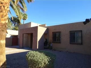 Photo #2: 2377289 Listing