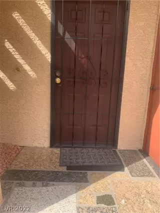 Photo #2: 2377351 Listing