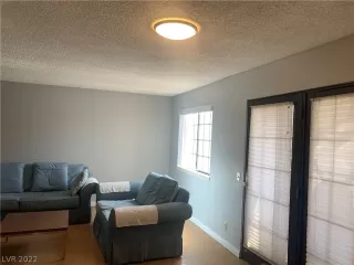 Photo #5: 2377351 Listing