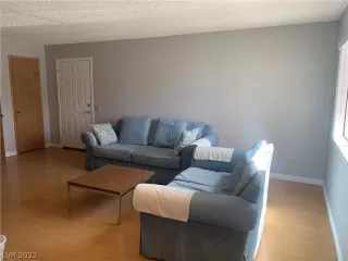 Photo #6: 2377351 Listing