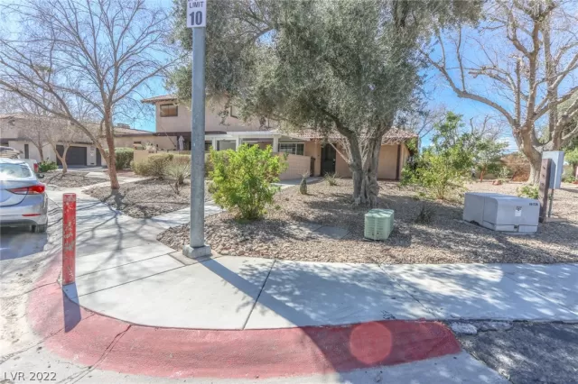 MLS: 2377361 Condo For Sale