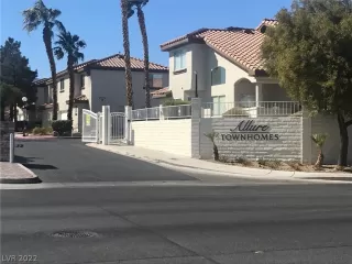 Photo #1: 2377378 Listing