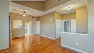 Photo #4: 2377395 Listing 