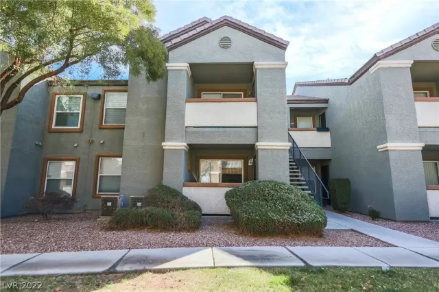 MLS: 2377402 Condo For Sale