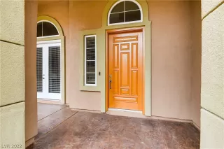 Photo #3: 2377433 Listing 