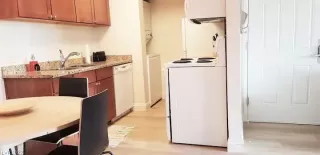 Photo #2: 2377453 Listing