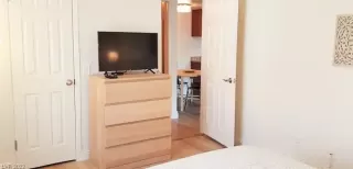 Photo #6: 2377453 Listing