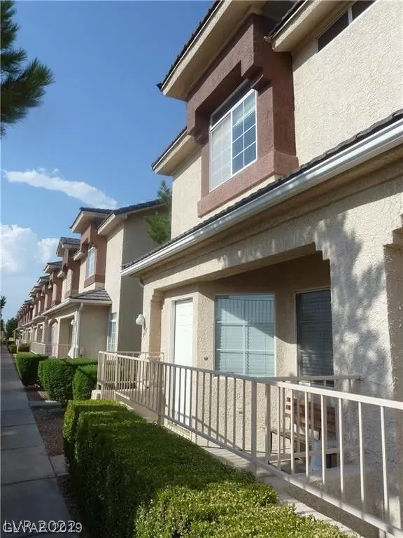 MLS: 2377462 Condo For Sale