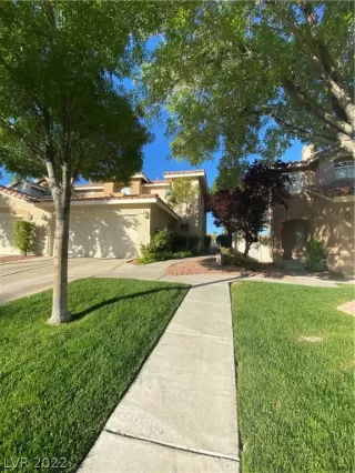 Photo #1: 2377467 Listing