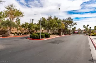 Photo #1: 2377469 Listing