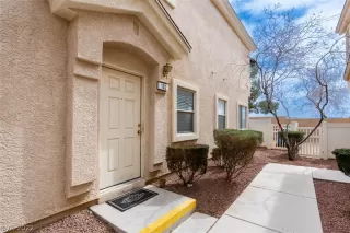 Photo #3: 2377469 Listing